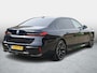BMW i7 xDrive60 106 kWh NP. € 203.000,- / Bowers & Wilkins / Theater Screen / Executive Pack / Executive Lounge / M Sport Pakket Pro / Trekhaak / 4x Massage /