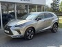 Lexus NX 300h Luxury Line | Dodehoekherkenning, Leer, Stoel + Stuurverwarming, 18 inch, Leer, Apple CarPlay/Android auto, Elektrische achterklep
