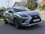 Lexus NX 300h Luxury Line | Dodehoekherkenning, Leer, Stoel + Stuurverwarming, 18 inch, Leer, Apple CarPlay/Android auto, Elektrische achterklep