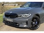 BMW 3-Serie 330e xDrive Pano Trekhaak Memory Leer BMW Driving Assistant 360 camera