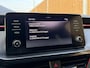 Skoda Scala 1.0 TSI Sport Business 110pk 6-bak | Apple CarPlay | LED | Lane assist | Cruise & climate control | DAB ontvangst | Zwarte hemelbekleding en sportstoelen | Parkeersensoren achter