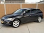 Skoda Scala 1.0 TSI Sport Business 110pk 6-bak | Apple CarPlay | LED | Lane assist | Cruise & climate control | DAB ontvangst | Zwarte hemelbekleding en sportstoelen | Parkeersensoren achter