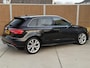 Audi A3 Sportback 30 TFSI S-line Sport Automaat | Dakrails | LED verlichting | Climate & cruise control | Afgevlakt stuurwiel | 18 inch velgen | Navigatiesysteem MMI | Parkeersensoren achter