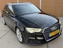 Audi A3 Sportback 30 TFSI S-line Sport Automaat | Dakrails | LED verlichting | Climate & cruise control | Afgevlakt stuurwiel | 18 inch velgen | Navigatiesysteem MMI | Parkeersensoren achter