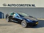 Tesla Model 3 SR+ 325PK AutoPilot Leer Pano-Dak Adaptive Cruise Camera's Elektr.-Stuur+Stoelen+Spiegels+Geheugen+Easy-Entry+Verwarmde stoelen Park assistent Pdc WIFI Ecc Lane-Assist Speed-Assist Ecc Navi Led DAB Voorverwarmen interieur via App Keyless One-Pedal-Drive SOH 82% 1e Eigenaar Origineel Nederlandse Auto 1.584kg licht!