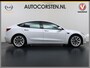 Tesla Model 3 **Gereserveerd** Long Range AWD 75kWh Facelift Trekhaak Warmtepomp Elek.Achterklep Lmv AutoPilot Leder Panoramadak Adaptive-Cruise Camera's Elektr.-Stuur+Stoelen+Spiegels+Geheugen+Easy-Entry+Verwarmde stoelen Park assistent Pdc WIFI Lane-Assist Navi LED DAB Voorverwarmen interieur Keyless One-Pedal-Drive 4WD SOH 86% 1e Eigenaar Origineel Nederlandse Auto Fabrieksgarantie op Accu en Motor tot 21-12-2028/192.00km € 62.000 nieuw !