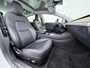Tesla Model 3 **Gereserveerd** Long Range AWD 75kWh Facelift Trekhaak Warmtepomp Elek.Achterklep Lmv AutoPilot Leder Panoramadak Adaptive-Cruise Camera's Elektr.-Stuur+Stoelen+Spiegels+Geheugen+Easy-Entry+Verwarmde stoelen Park assistent Pdc WIFI Lane-Assist Navi LED DAB Voorverwarmen interieur Keyless One-Pedal-Drive 4WD SOH 86% 1e Eigenaar Origineel Nederlandse Auto Fabrieksgarantie op Accu en Motor tot 21-12-2028/192.00km € 62.000 nieuw !