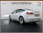 Tesla Model 3 **Gereserveerd** Long Range AWD 75kWh Facelift Trekhaak Warmtepomp Elek.Achterklep Lmv AutoPilot Leder Panoramadak Adaptive-Cruise Camera's Elektr.-Stuur+Stoelen+Spiegels+Geheugen+Easy-Entry+Verwarmde stoelen Park assistent Pdc WIFI Lane-Assist Navi LED DAB Voorverwarmen interieur Keyless One-Pedal-Drive 4WD SOH 86% 1e Eigenaar Origineel Nederlandse Auto Fabrieksgarantie op Accu en Motor tot 21-12-2028/192.00km € 62.000 nieuw !