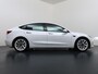 Tesla Model 3 **Gereserveerd** Long Range AWD 75kWh Facelift Trekhaak Warmtepomp Elek.Achterklep Lmv AutoPilot Leder Panoramadak Adaptive-Cruise Camera's Elektr.-Stuur+Stoelen+Spiegels+Geheugen+Easy-Entry+Verwarmde stoelen Park assistent Pdc WIFI Lane-Assist Navi LED DAB Voorverwarmen interieur Keyless One-Pedal-Drive 4WD SOH 86% 1e Eigenaar Origineel Nederlandse Auto Fabrieksgarantie op Accu en Motor tot 21-12-2028/192.00km € 62.000 nieuw !