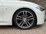 BMW 3-Serie 318I M-Sport Automaat Panodak Leer LED