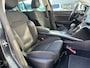 Renault Megane Estate 1.3 TCe Limited Airco Trekhaak Parkeerhulp voor en achter Getint glas vanaf B-styl Lichtmetalen velgen