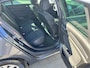 Renault Megane Estate 1.3 TCe Limited Airco Trekhaak Parkeerhulp voor en achter Getint glas vanaf B-styl Lichtmetalen velgen