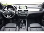 BMW X1 SDrive20i Orange Edition III AUTOMAAT/PANO DAK/CRUISE/NAVI/TREKH/NL-AUTO/HEAD-UP/STOEL VERW/CAMERA/LEDER/KEYLESS/XENON LED