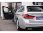 BMW 5-Serie Touring 540i xDrive Facelift|M-Sport|Achterasbesturing|Lazer LED|Panoramadak|Head Up|CarPlay|DAB|High Executive|Dealer Onderhouden