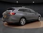 Skoda Superb Combi 1.5 TSI MHEV First Edition | Pano Dak | Trekhaak | Camera | Parkeerhulp | Stuur-/Stoelverwarming V+A | 17'' |