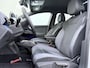 Volkswagen ID.5 Pro Business 77 kWh | Carplay | Camera | Stuur-/Stoelverwarming | Spiegelpakket | Elek. Achterklep | 19" |