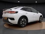 Volkswagen ID.5 Pro Business 77 kWh | Carplay | Camera | Stuur-/Stoelverwarming | Spiegelpakket | Elek. Achterklep | 19" |