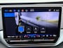 Volkswagen ID.5 Pro Business 77 kWh | Carplay | Camera | Stuur-/Stoelverwarming | Spiegelpakket | Elek. Achterklep | 19" |