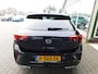 Volkswagen T-Roc 1.5TSI 150PK DSG R-LINE!! NL AUTO!! All-in Prijs!