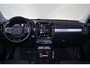 Volvo XC40 T5 Recharge R-Design - IntelliSafe Assist & Surround - Verwarmde voorstoelen & stuur - Draadloze tel. lader - Elektr. bedienb. voorstoelen - Parkeercamera achter - Adaptieve LED koplampen - Parkeersensoren voor & achter - Extra getint glas - 19" LMV