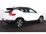 Volvo XC40 T5 Recharge R-Design - IntelliSafe Assist & Surround - Verwarmde voorstoelen & stuur - Draadloze tel. lader - Elektr. bedienb. voorstoelen - Parkeercamera achter - Adaptieve LED koplampen - Parkeersensoren voor & achter - Extra getint glas - 19" LMV