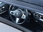 BMW 1-Serie 118i Business Edition Plus M-pakket | Pano | LED | 18" Velg | Stoelverwarming | Camera | Apple Carplay | Navi