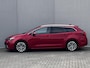 Toyota Corolla Touring Sports Hybrid 140 Dynamic Automaat / Fabrieksgarantie tot 10 jaar mogelijk  / Navigatie  / Adaptieve CC / Achteruitrijcamera / Stuur- en stoelverwarming  / Apple Carplay Android / 17" LM wielen + All Season banden /