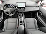 Toyota Corolla Touring Sports Hybrid 140 Dynamic Automaat / Fabrieksgarantie tot 10 jaar mogelijk  / Navigatie  / Adaptieve CC / Achteruitrijcamera / Stuur- en stoelverwarming  / Apple Carplay Android / 17" LM wielen + All Season banden /
