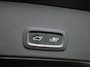Volvo XC40 1.5 T4 Recharge Inscription | Automaat | Panoramadak | Apple Carplay / Android Auto | Virtual Cockpit | Stoel- Stuurverwarming | Elektrische Achterklep | Achteruitrijcamera | Navigatie | Climate Control | Cruise Control | Lichtmetalen Velgen |