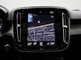 Volvo XC40 1.5 T4 Recharge Inscription | Automaat | Panoramadak | Apple Carplay / Android Auto | Virtual Cockpit | Stoel- Stuurverwarming | Elektrische Achterklep | Achteruitrijcamera | Navigatie | Climate Control | Cruise Control | Lichtmetalen Velgen |