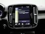 Volvo XC40 1.5 T4 Recharge Inscription | Automaat | Panoramadak | Apple Carplay / Android Auto | Virtual Cockpit | Stoel- Stuurverwarming | Elektrische Achterklep | Achteruitrijcamera | Navigatie | Climate Control | Cruise Control | Lichtmetalen Velgen |