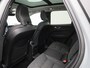 Volvo XC60 2.0 T6 Plug-in hybrid AWD Core Bright | Automaat | Apple Carplay / Android Auto | Navigatie | Panoramadak | Trekhaak | Stoel-Stuur verwarming | Achterbank verwarmd | Elektrische Achterklep | Climate Control | Camera | Lichtmetalen Velgen |