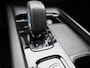 Volvo XC60 2.0 T6 Plug-in hybrid AWD Core Bright | Automaat | Apple Carplay / Android Auto | Navigatie | Panoramadak | Trekhaak | Stoel-Stuur verwarming | Achterbank verwarmd | Elektrische Achterklep | Climate Control | Camera | Lichtmetalen Velgen |