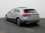 Mercedes-Benz A-klasse 180 Business Line | Automaat | Panoramadak | Apple CarPlay / Android Auto | Leder | DAB | Navigatie | Bluetooth | Camera | Stoel verwarming | Cruise Control | Lichtmetalen Velgen |
