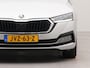 Skoda Octavia Combi 1.0 e-TSI Business Edition | Apple Carplay | Navigatie | Parkeersensoren voor en achter | Wifi | Spraakbediening | Cruise control | Bluetooth |