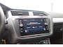 Volkswagen Tiguan 1.4 TSI 125pk Comfortline 6 versn. , Camera , Trekhaak , Navi, Carplay. Stuurwiel multifunctioneel, Adaptive cruise, Buitenspiegels inklapbaar,Parkeerhulp. .