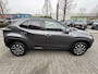 Toyota Yaris Cross HYBRID 115 DYNAMIC STOEL/STUURVERW CAMERA APPLE/ANDROID 17 '' LM-VELGEN LED KEYLESS AD-CRUISE