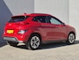 Hyundai Kona Electric EV Premium 64 kWh / Fabrieksgarantie t/m 11-2027 / Accu SOH 100% / Dealer onderhouden / CCS snellader / WLTP 484 km / Warmtepomp / Head Up Display / Adaptief cruise control / Achteruitrijcamera / Stuur- & Stoelverwarming /