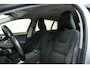 Volvo V60 T3 Polar+ | 100% dealeronderhouden | Stoel-/ stuurwielverwarming | Verwarmde achterbank | Trekhaak | Cruise Control | Navigatie | Bluetooth Telefonie & Multimedia | Lichtmetalen Velgen | Climate Control