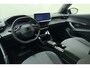 Peugeot 2008 1.2 Hybrid 145 Allure | Climate & Cruise Control | Parkeersensoren voor + achter | AppleCarplay/Android Auto |