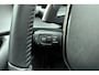 Peugeot 2008 1.2 Hybrid 145 Allure | Climate & Cruise Control | Parkeersensoren voor + achter | AppleCarplay/Android Auto |