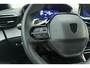 Peugeot 2008 1.2 Hybrid 145 Allure | Climate & Cruise Control | Parkeersensoren voor + achter | AppleCarplay/Android Auto |