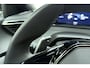 Peugeot 2008 1.2 Hybrid 145 Allure | Climate & Cruise Control | Parkeersensoren voor + achter | AppleCarplay/Android Auto |