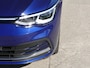 Volkswagen Golf 1.4 eHybrid Style | schuifdak | verwarmd stuur | IQ- light | massagestoelen