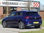 Volkswagen Golf 1.4 eHybrid Style | schuifdak | verwarmd stuur | IQ- light | massagestoelen