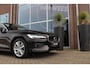 Volvo V60 2.0 B4 Inscription | NL auto | 2e eigenaar | BTW auto | Stuurverwarming | Leer | Cruise control | DAB | Camera | LED | Navigatie | Bluetooth | PDC