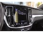 Volvo V60 2.0 B4 Inscription | NL auto | 2e eigenaar | BTW auto | Stuurverwarming | Leer | Cruise control | DAB | Camera | LED | Navigatie | Bluetooth | PDC