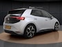 Volkswagen ID.3 Pro Business 58 kWh | Stuur-/Stoelverwarming | Camera | ACC | Spiegelpakket | 19'' |