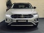 Volkswagen T-Roc 1.0 TSI Life | Camera | CarPlay | Stoelverw.