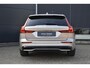 Volvo V60 2.0 T8 Plug-in hybrid AWD Ultra Dark Panorama/schuifdak | 360 camera | Extra getint glas achter | Elektrische stoelen met geheugen functie | Elektrische achterklep | BLIS